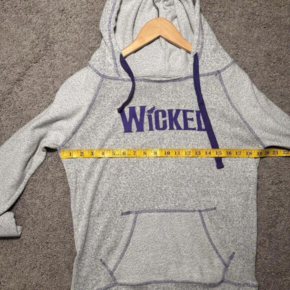 WICKED Broadway Musical Theater Women's Small Official Sweatshirt Hoodie Merch - Picture 6 of 7
